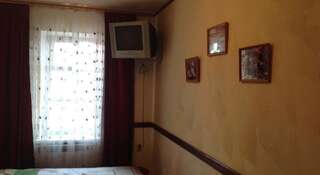 Гостиница Мой отель Борисоглебск Четырехместный номер с ванной комнатой и туалетом-1